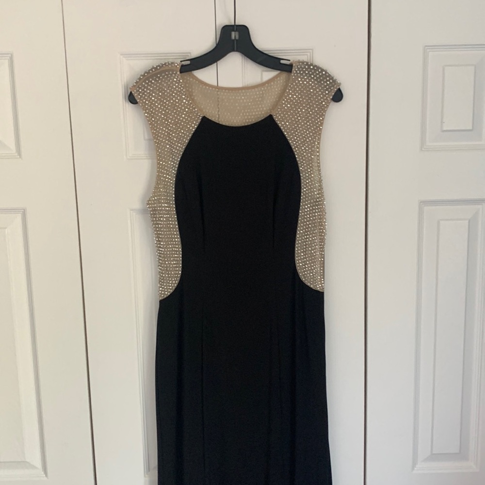 XSCAPE Women’s Gown